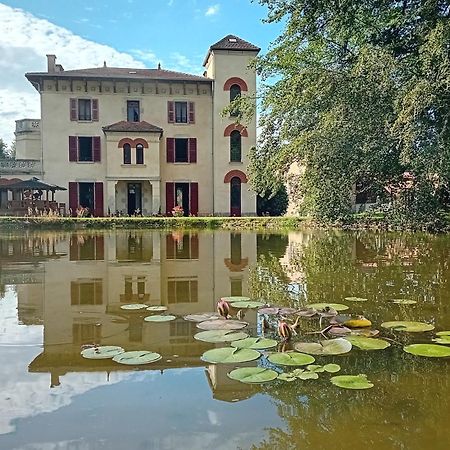 Domaine De Marchal - Chambres Et Table D'Hotes Celles-Sur-Durolle Exterior foto